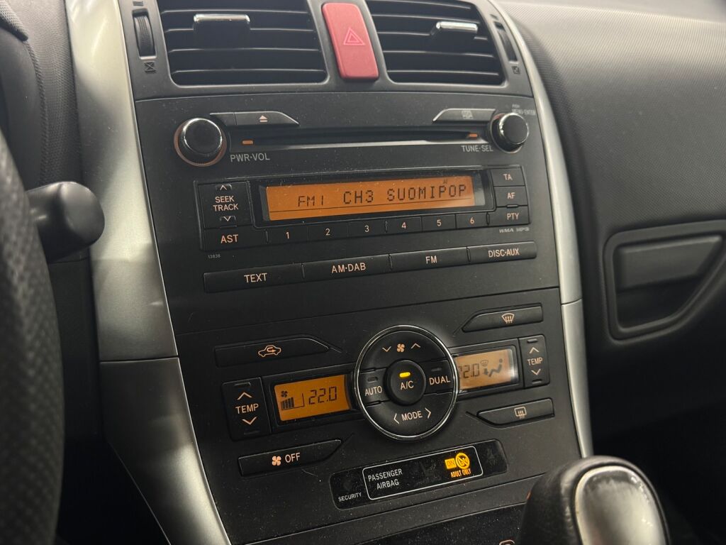 Toyota Auris 2011 Hopea