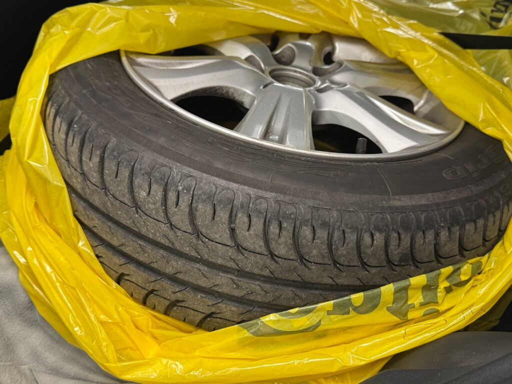 Toyota Auris 2011 Hopea