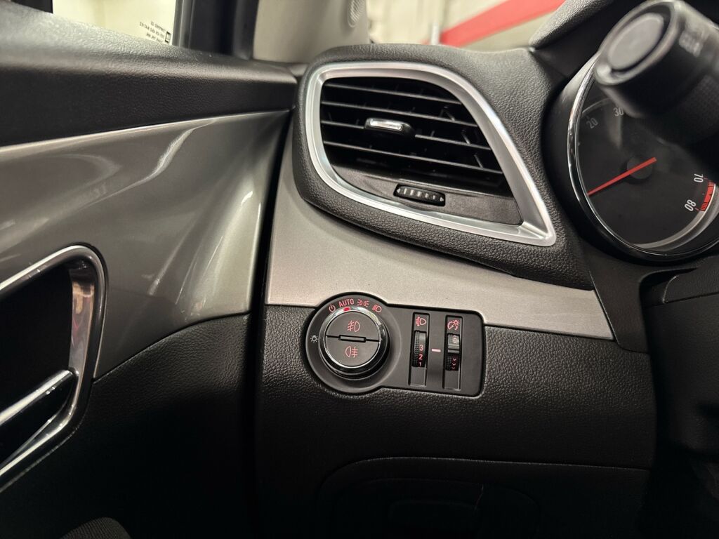 Opel Mokka 2014 Valkoinen