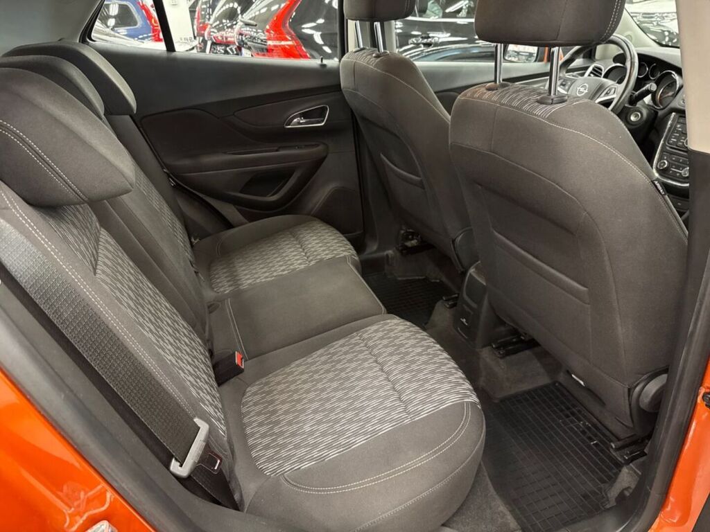 Opel Mokka 2014 Oranssi