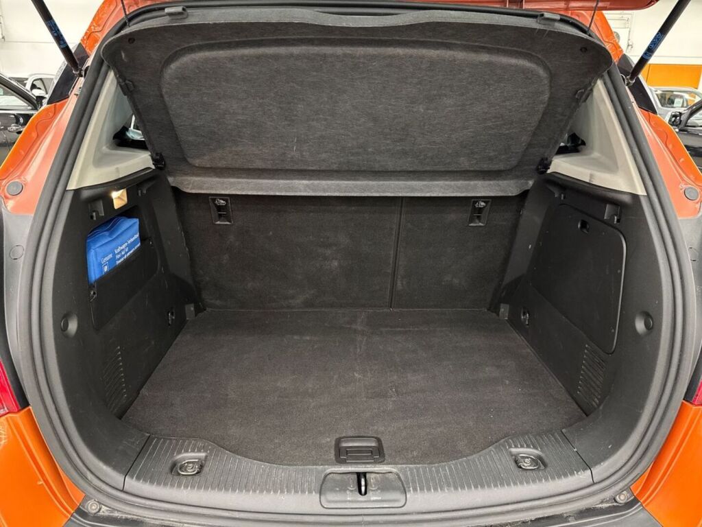 Opel Mokka 2014 Oranssi