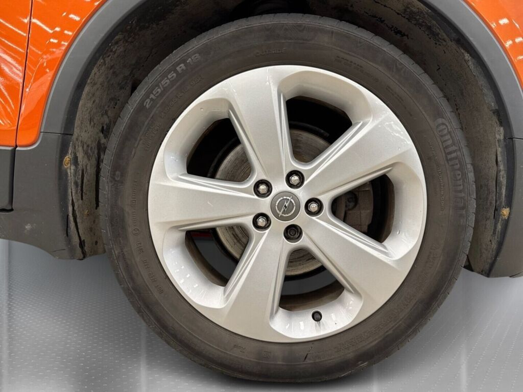 Opel Mokka 2014 Oranssi