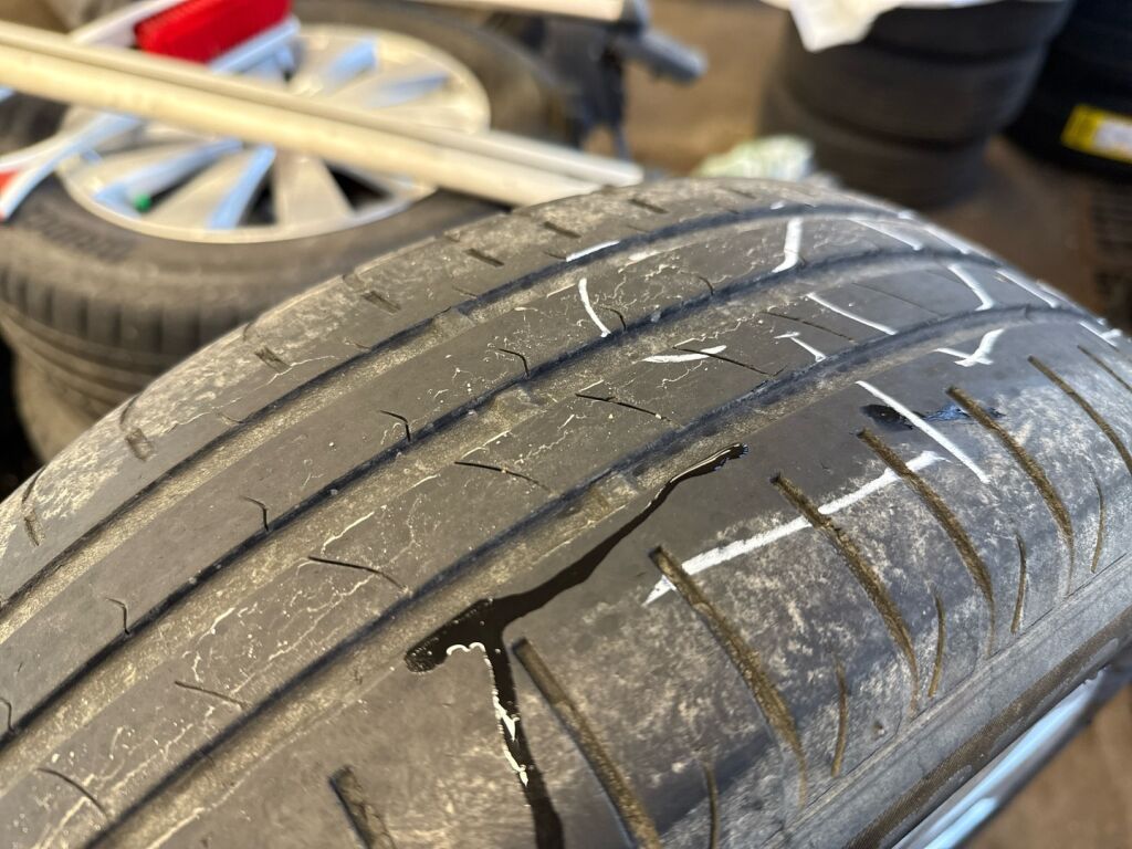 Kia Rio 2014 Punainen