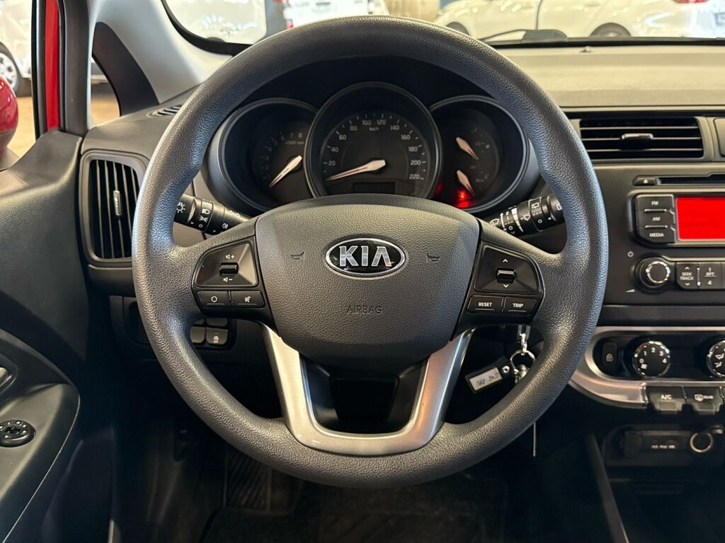 Kia Rio 2014 Punainen