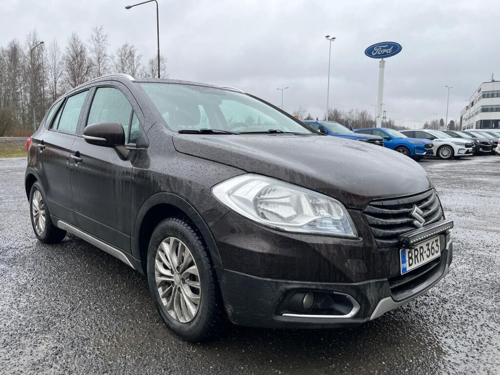 Suzuki SX4 S-Cross 2014 Ruskea (beige)