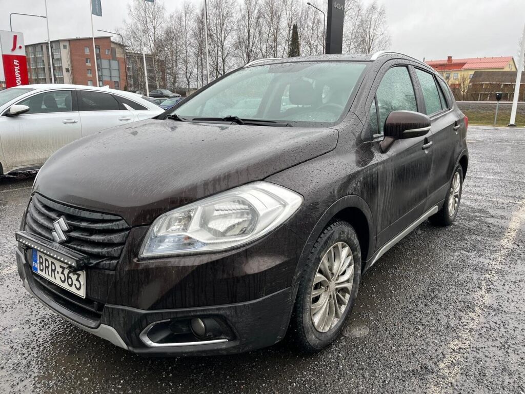 Suzuki SX4 S-Cross 2014 Ruskea (beige)