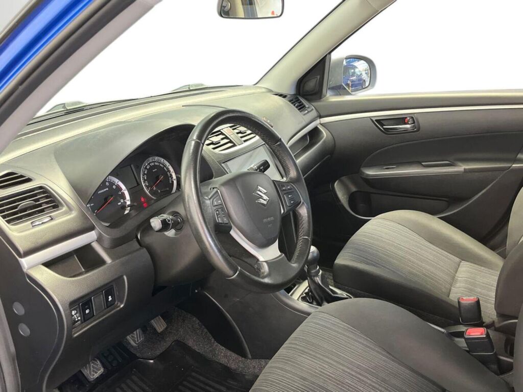 Suzuki Swift 2014 Sininen