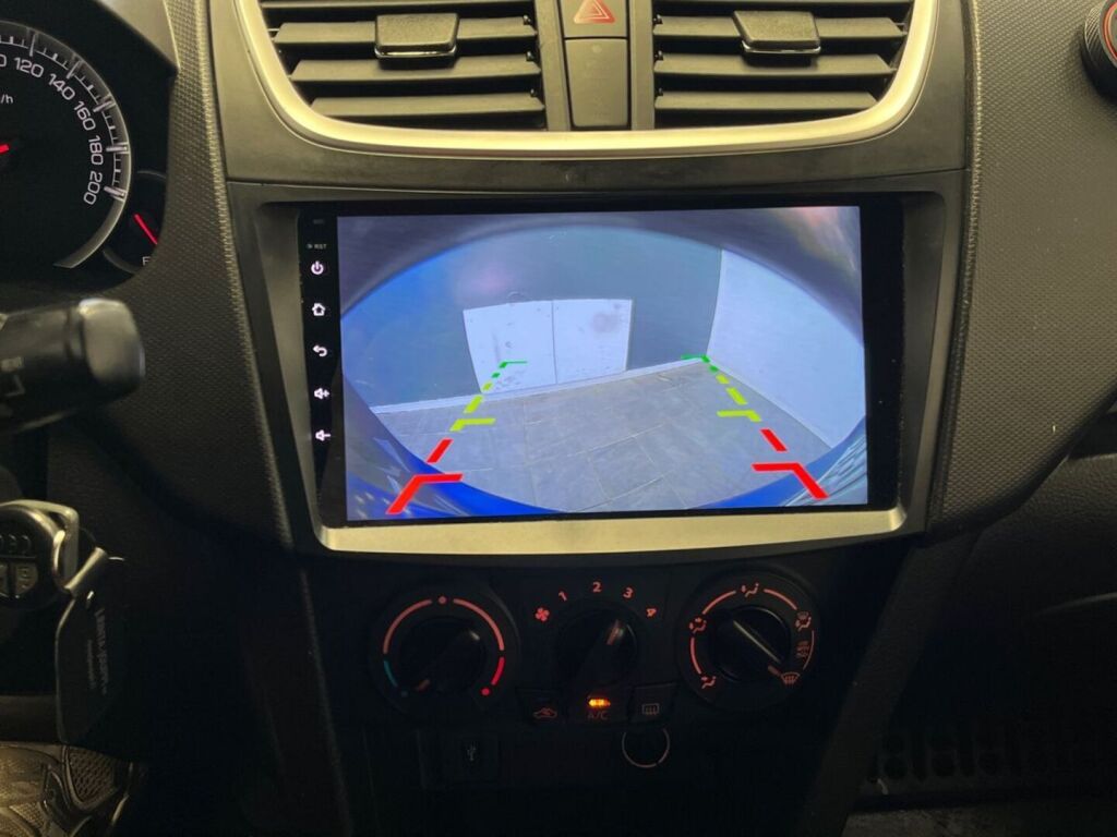 Suzuki Swift 2014 Sininen