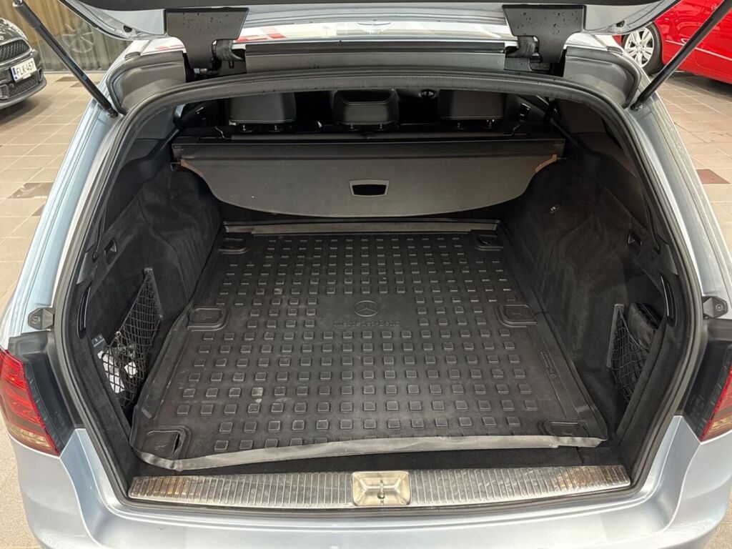 Mercedes-Benz E 2014 Harmaa