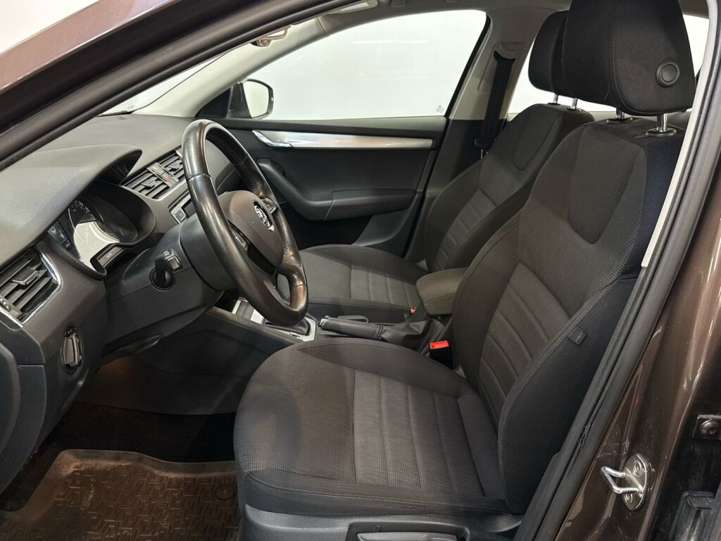 Skoda Octavia 2014 Ruskea (beige)