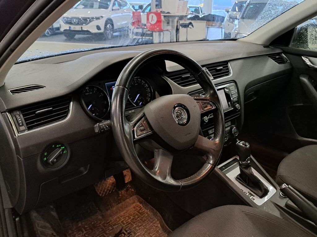 Skoda Octavia 2014 Ruskea (beige)
