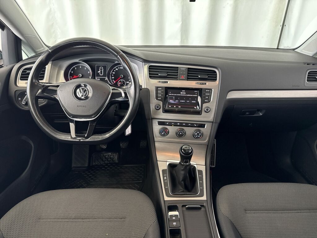 Volkswagen Golf 2014 Musta