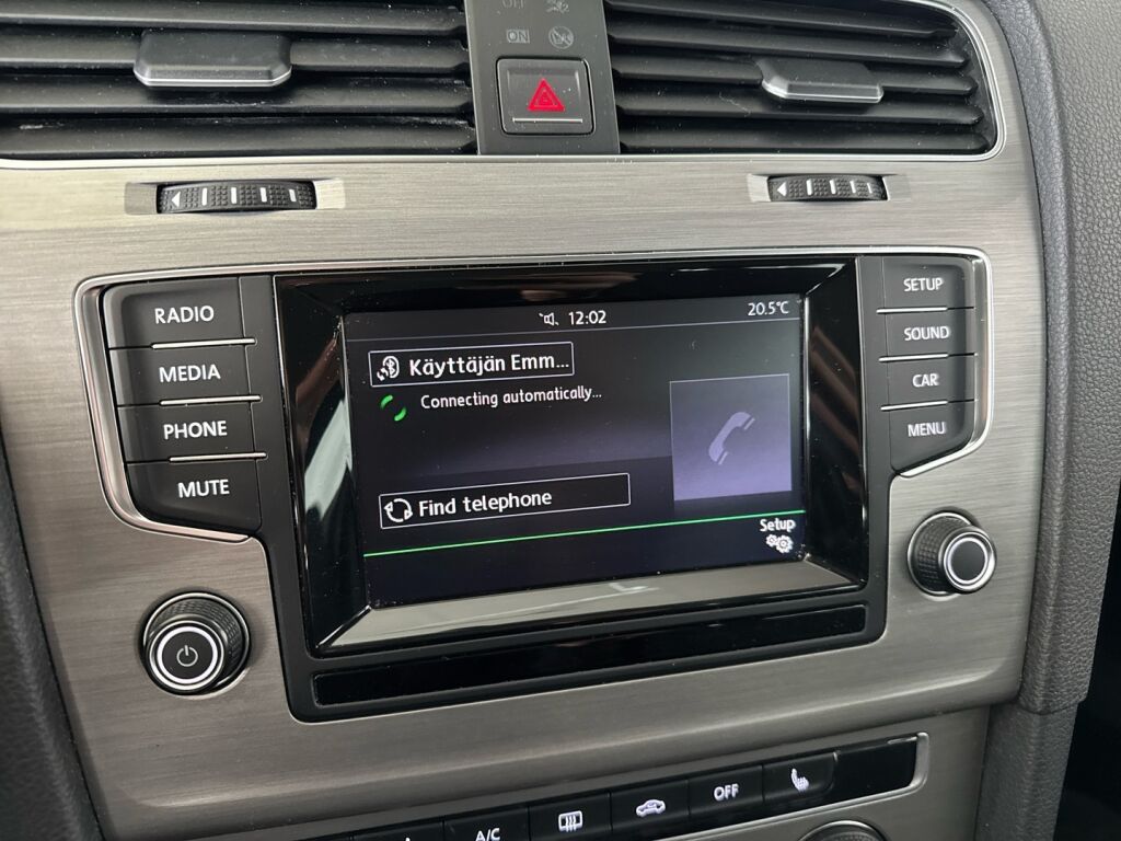 Volkswagen Golf 2014 Musta