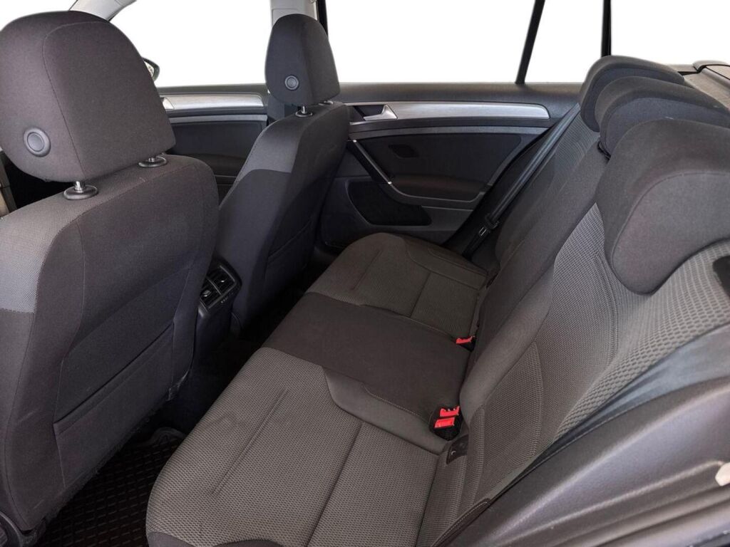 Volkswagen Golf 2014 Musta