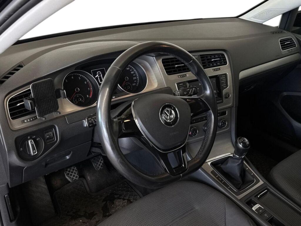 Volkswagen Golf 2014 Musta