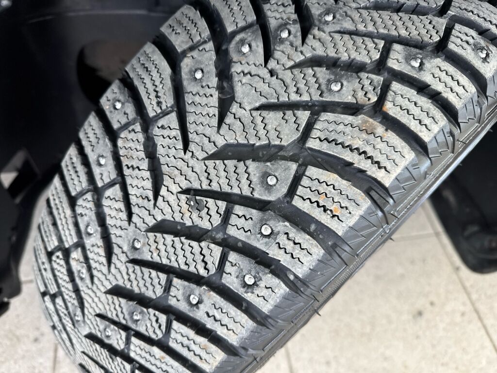 Volkswagen Golf 2014 Musta