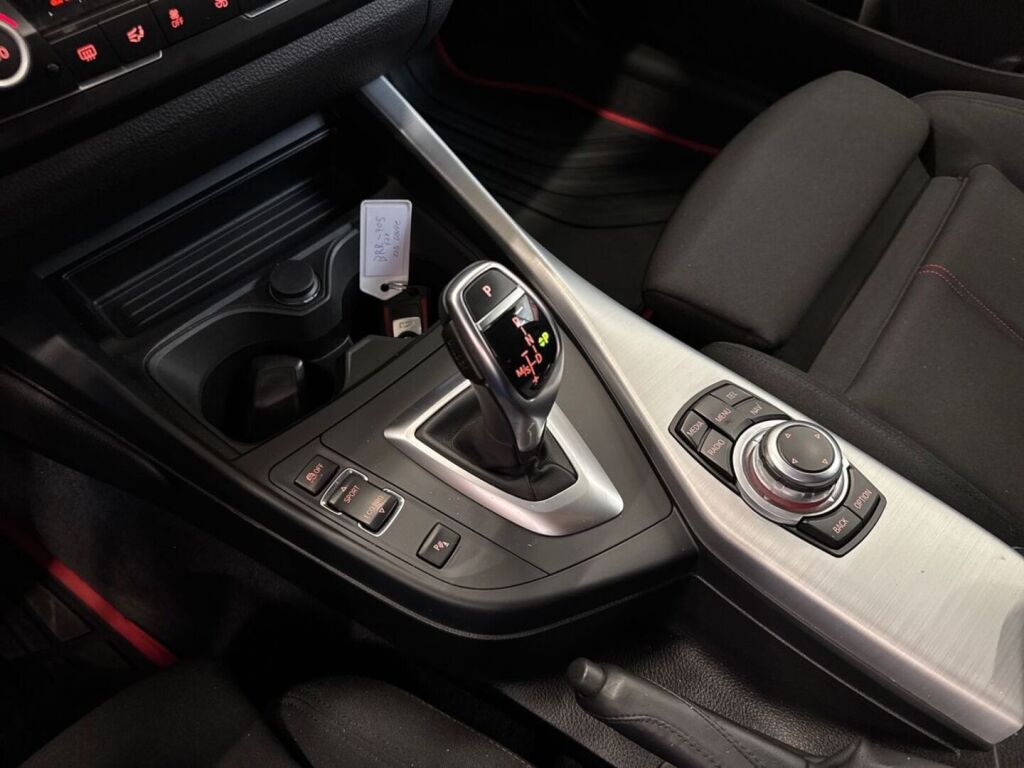 BMW 220 2015 Punainen