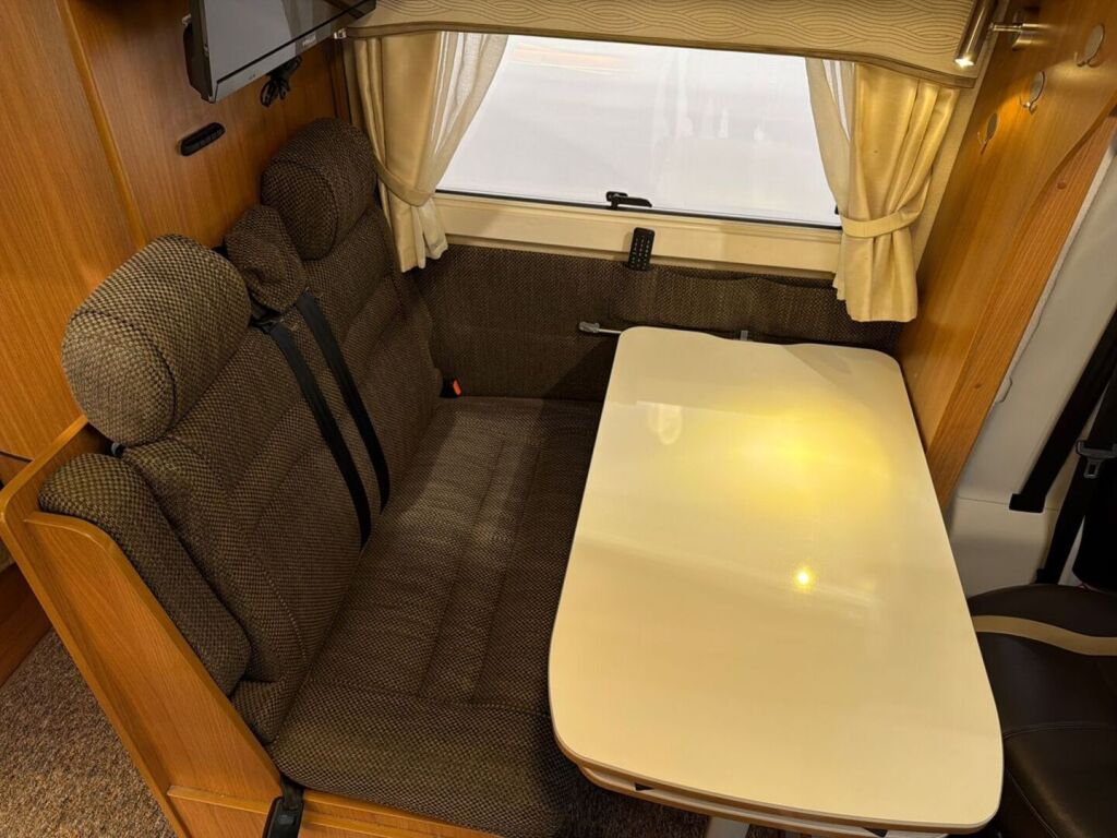 Kabe Travel Master 2014 Valkoinen