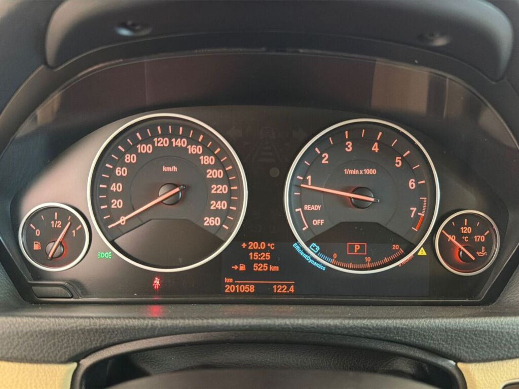 BMW 320 2014 Valkoinen