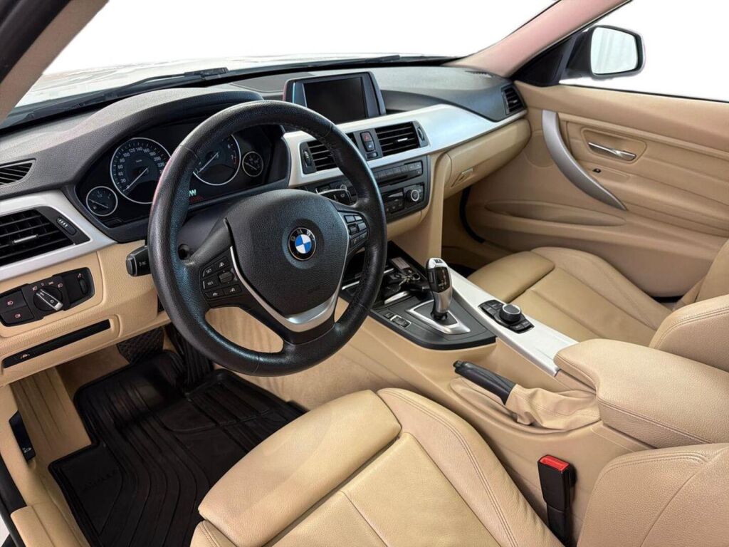 BMW 320 2014 Valkoinen