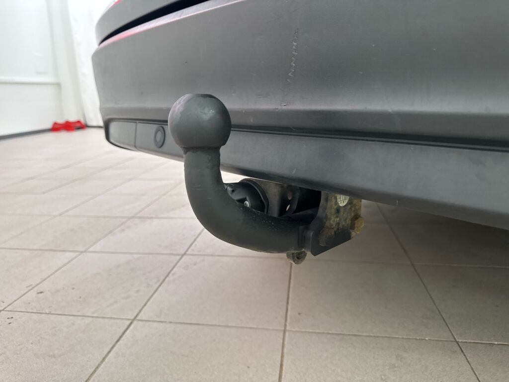 Ford Focus 2014 Harmaa