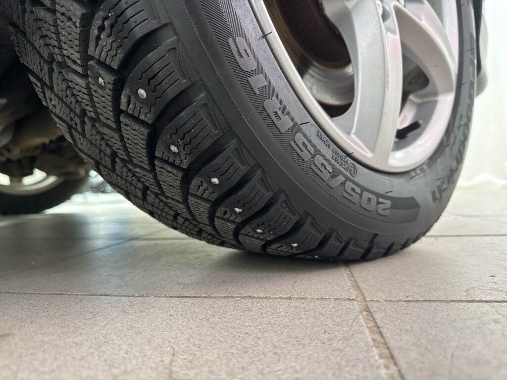 Ford Focus 2014 Harmaa