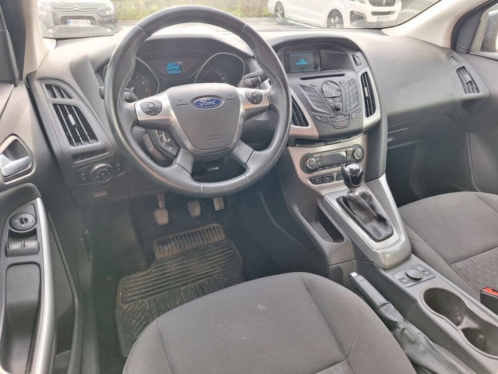 Ford Focus 2014 Harmaa