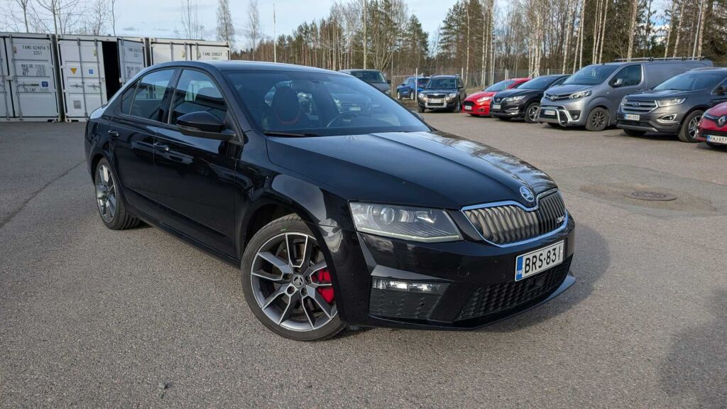 Skoda Octavia 2014 Musta