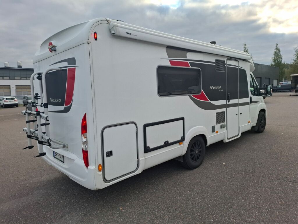 Bürstner Nexxo T720 2015 Valkoinen