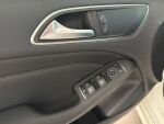 Mercedes-Benz B 2015 Valkoinen