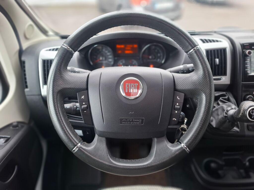 LMC Cruiser T 712 SportLine 2015 Valkoinen