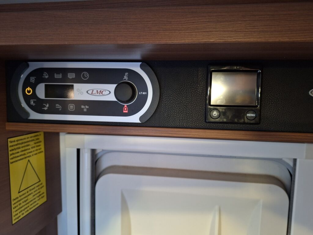 LMC Cruiser T 712 SportLine 2015 Valkoinen