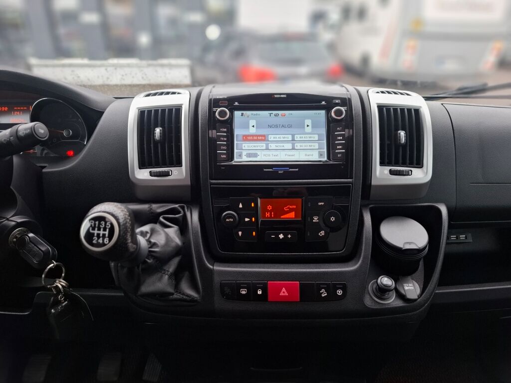 LMC Cruiser T 712 SportLine 2015 Valkoinen