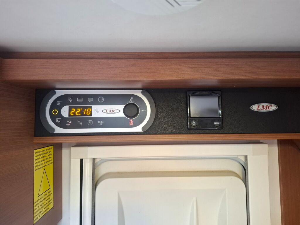 LMC Cruiser T 712 SportLine 2015 Valkoinen