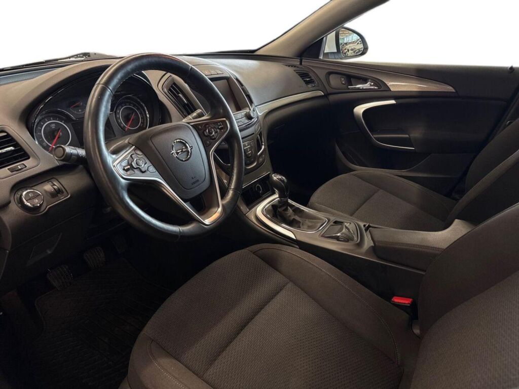Opel Insignia 2014 Valkoinen