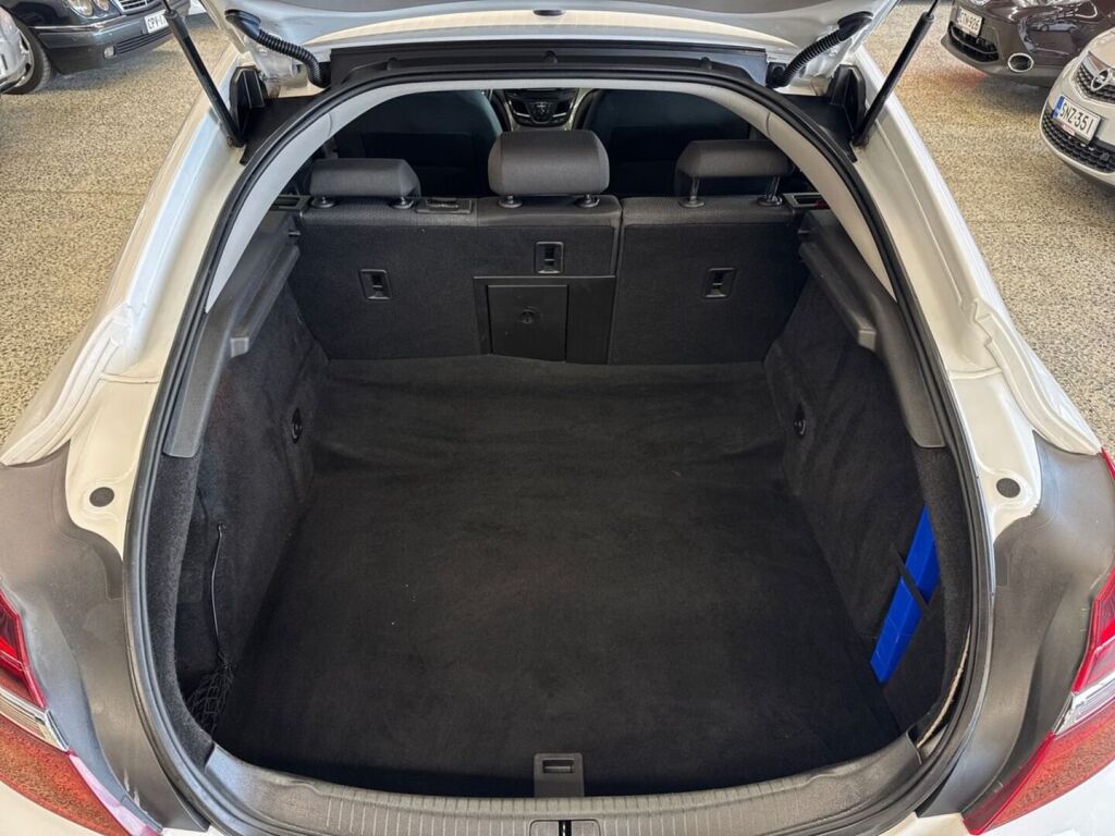 Opel Insignia 2014 Valkoinen