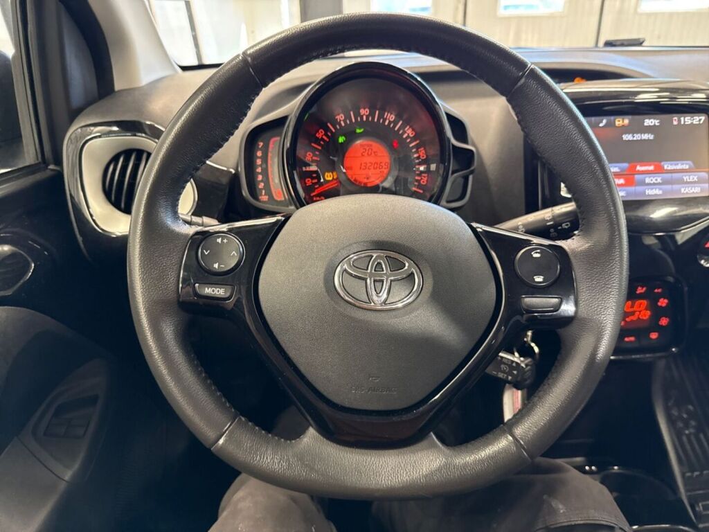Toyota AYGO 2014 Musta