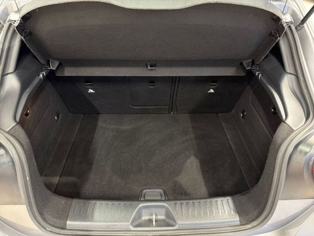 Mercedes-Benz A 2014 Harmaa