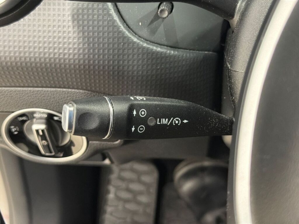 Mercedes-Benz A 2014 Harmaa