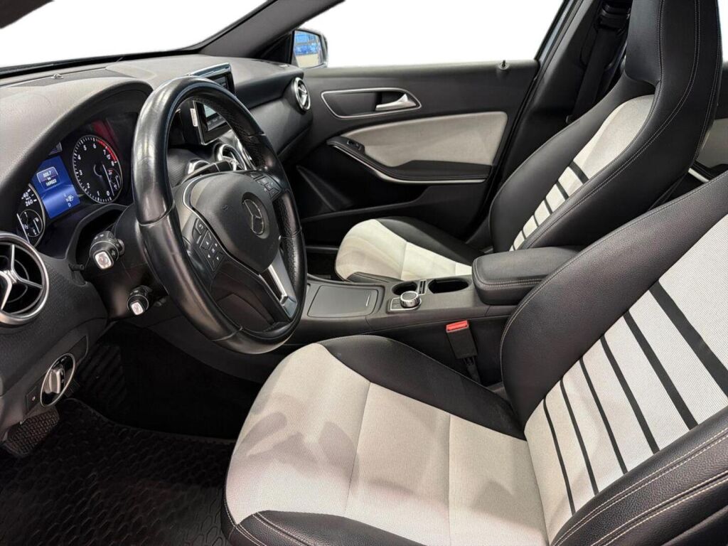 Mercedes-Benz A 2014 Harmaa