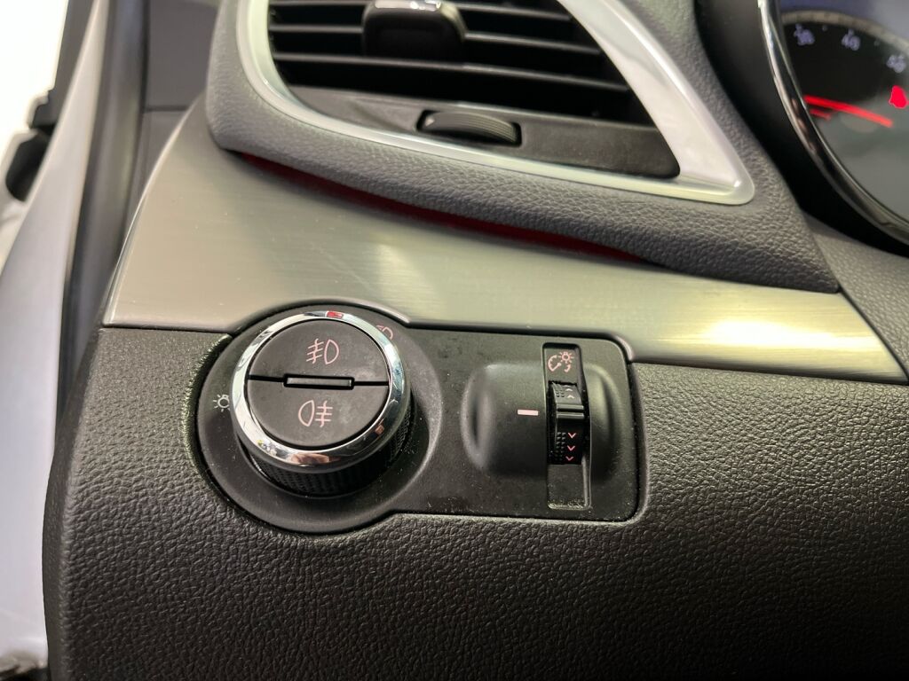 Opel Mokka 2014 Hopea