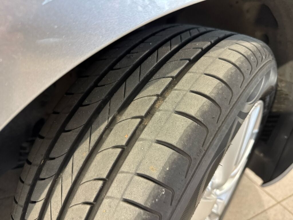 Peugeot 308 2015 Harmaa