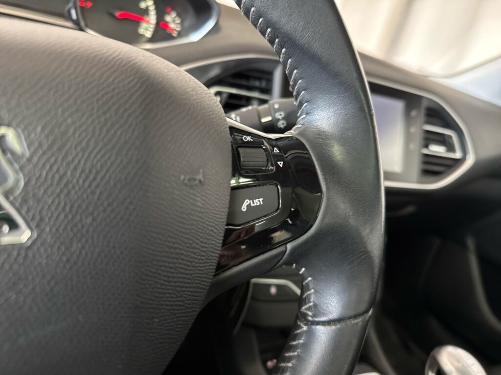 Peugeot 308 2015 Harmaa