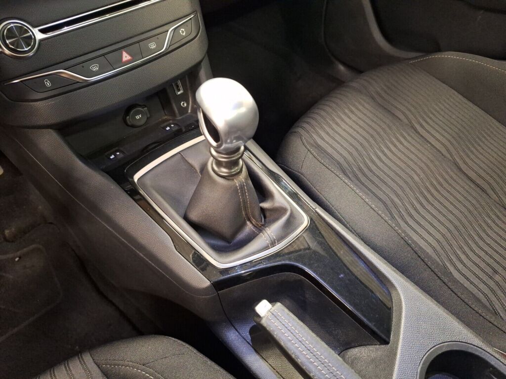 Peugeot 308 2014 Harmaa