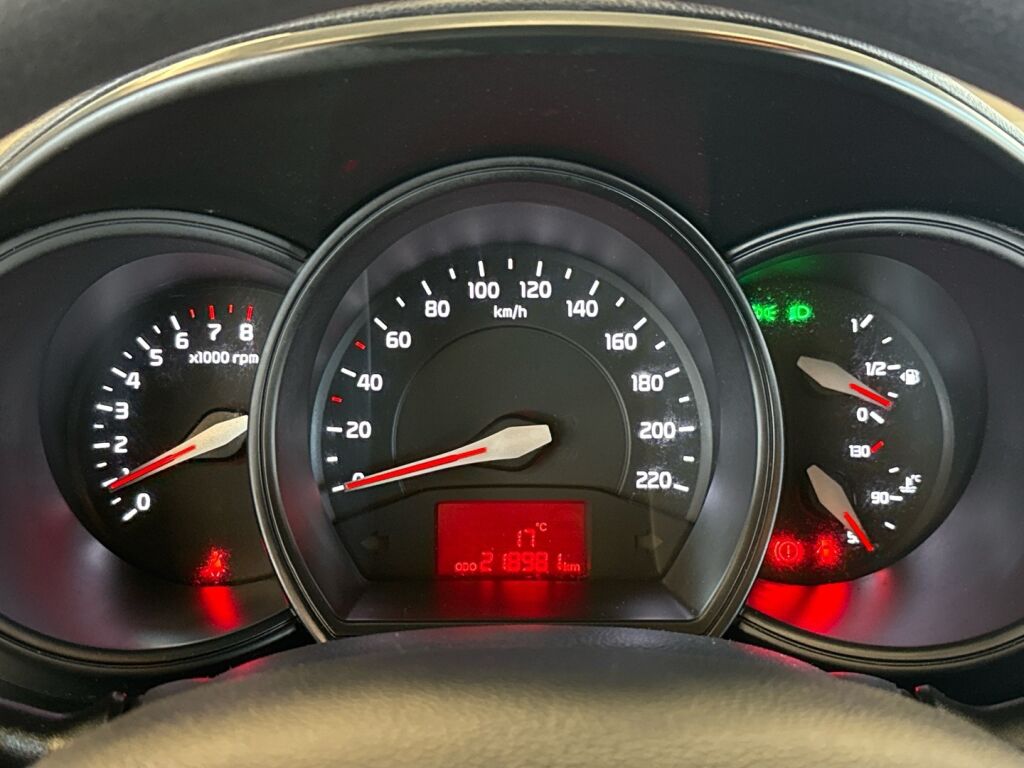Kia Rio 2015 Sininen