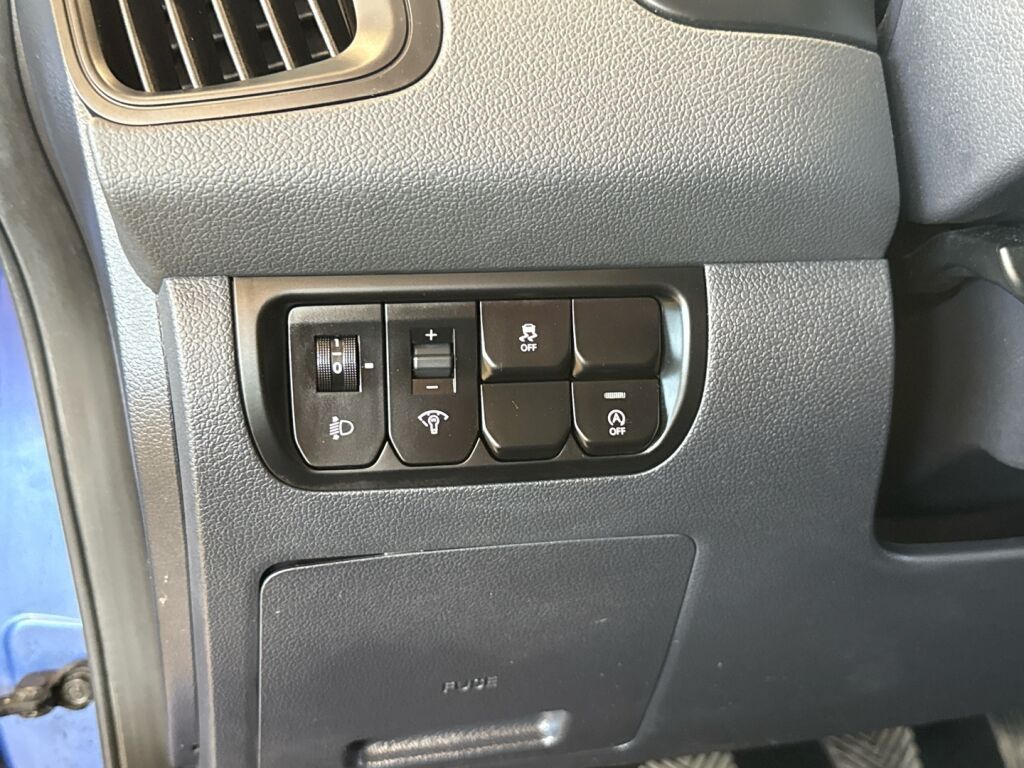 Kia Rio 2015 Sininen