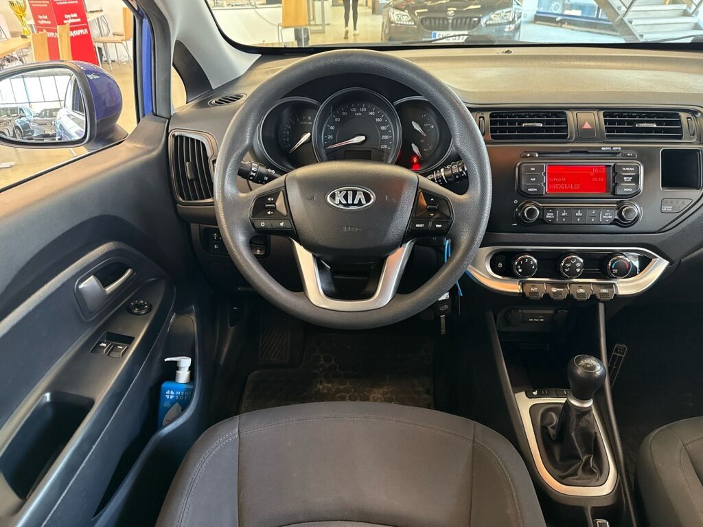 Kia Rio 2015 Sininen