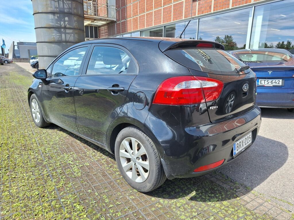Kia Rio 2014 Musta