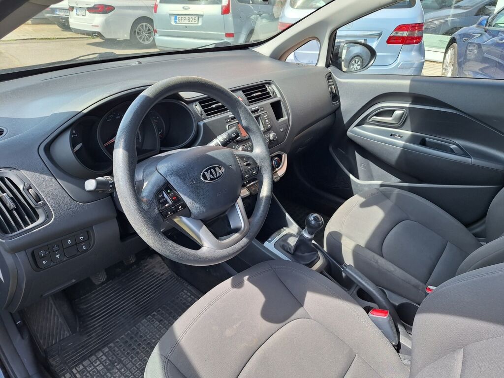 Kia Rio 2014 Musta