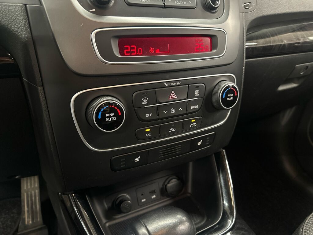 Kia Sorento 2015 Hopea